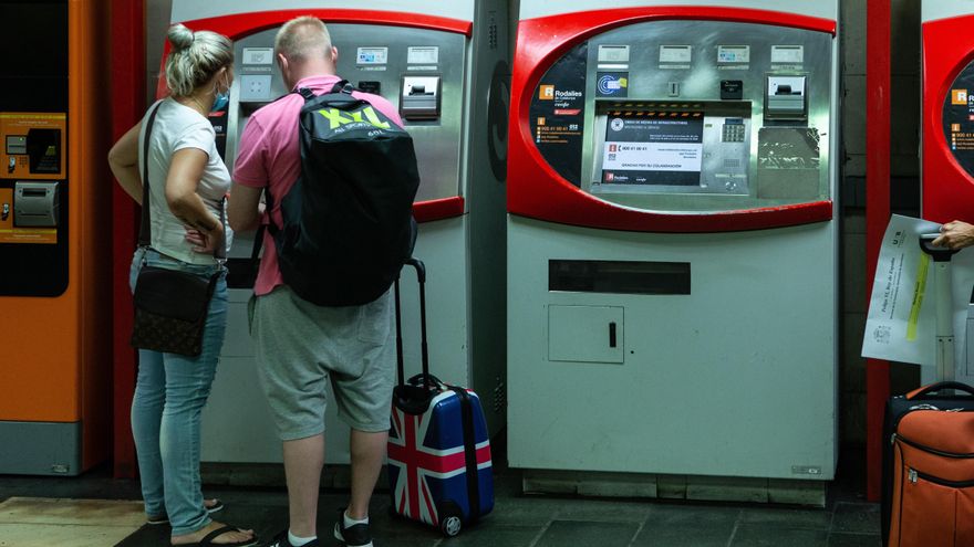 Los turistas de Reino Unido podrán entrar en España sin PCR desde el lunes