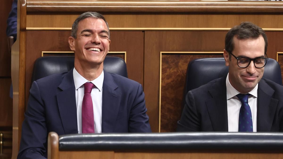 Sánchez se ríe en la sesión de control del miércoles cuando el PP dice que Cuerpo está en "la carrera" para sucederle.