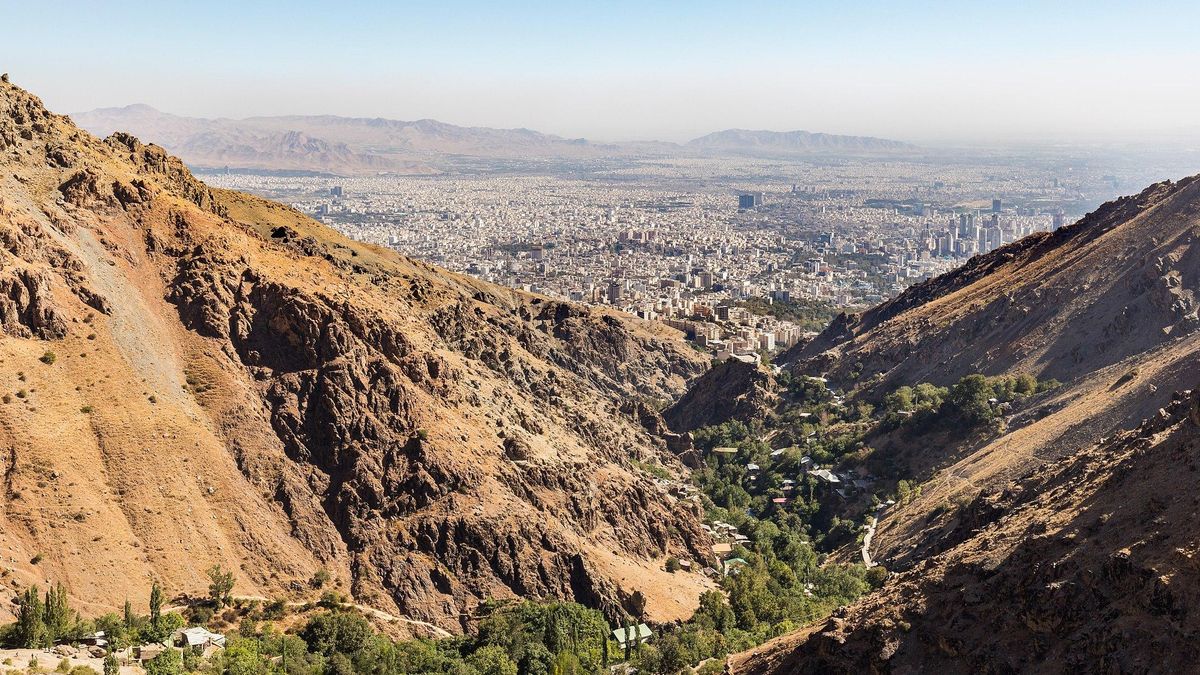 Teherán encara el límite de su modelo urbano