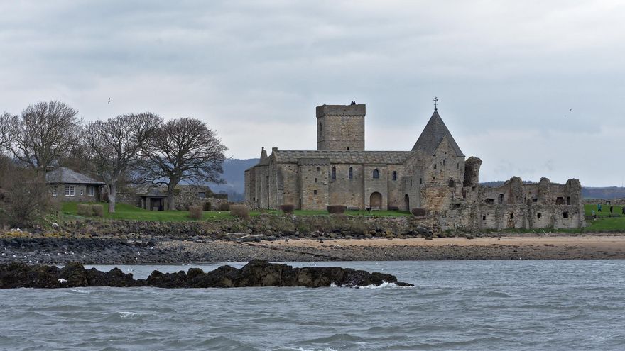 Abadía en la Isla de Inchcolm.