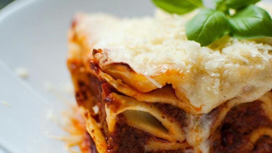 Esta receta es una alternativa rápida a la lasaña tradicional y se hace en una sola olla