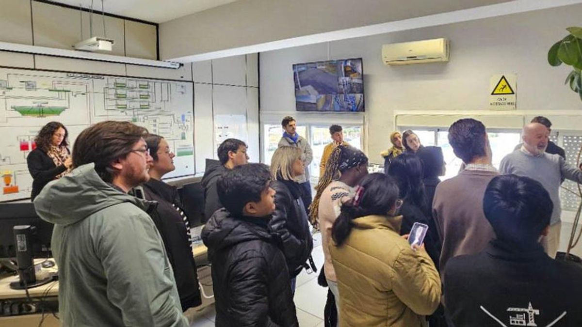 Alumnos de la Politécnica de Belmez visitan la ETAP de Sierra Boyera para conocer el ciclo del agua
