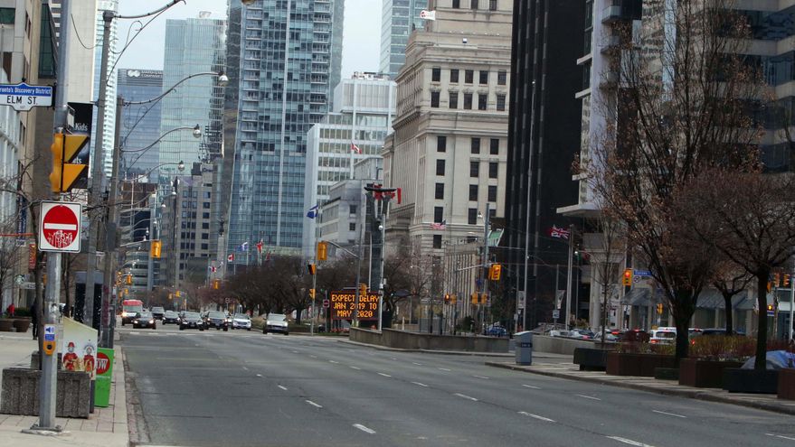 Vista de una calle en el centro de la ciudad de Toronto (Canadá). EFE/Osvaldo Ponce/Archivo