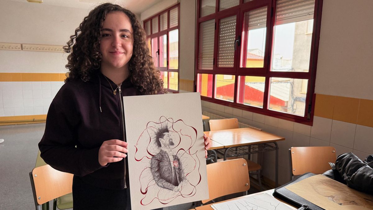 Marta Fernández, la estudiante que apuesta por "defender los ideales" de la juventud a través del arte y la filosofía