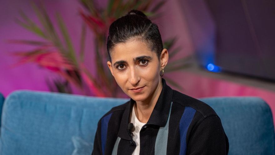 Alba Flores: “En los 90 los paparazzi consumían nuestra carne y nuestras historias sin ningún límite”
