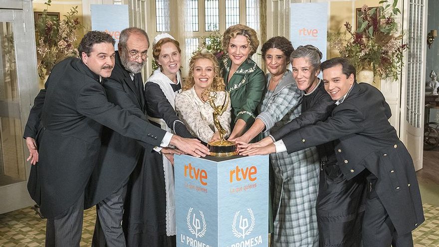 'La Promesa' anuncia su renovación por un año más en RTVE para celebrar su histórico Premio Emmy Internacional