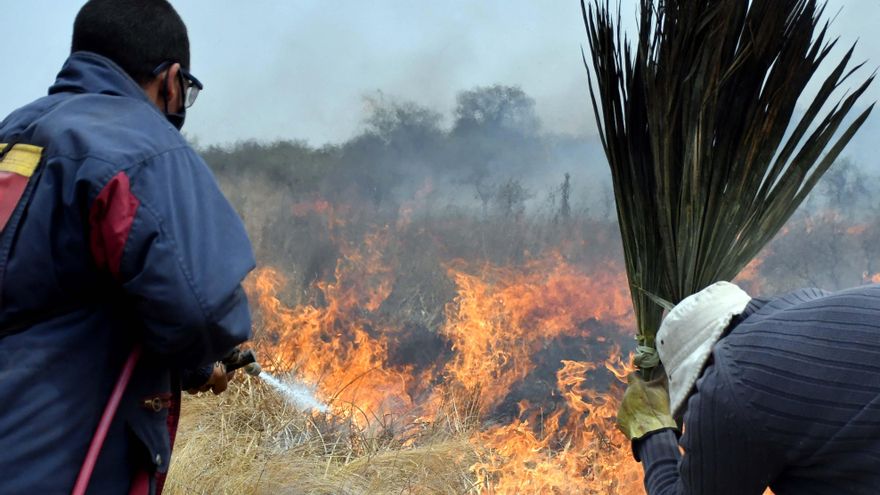 Por quinto día consecutivo, continúa el combate de incendios en el norte de Córdoba