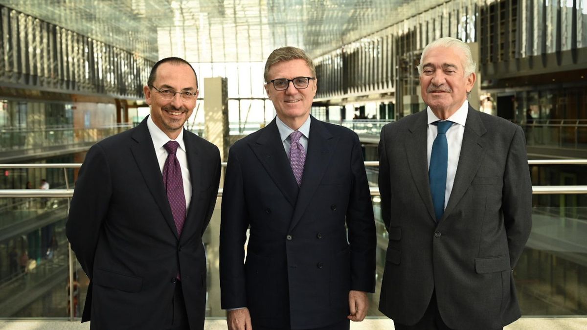 Gianni Vittorio Armani, consejero delegado de Endesa, Flavio Cattaneo, CEO del Grupo Enel, y José Bogas, consejero externo de Endesa.