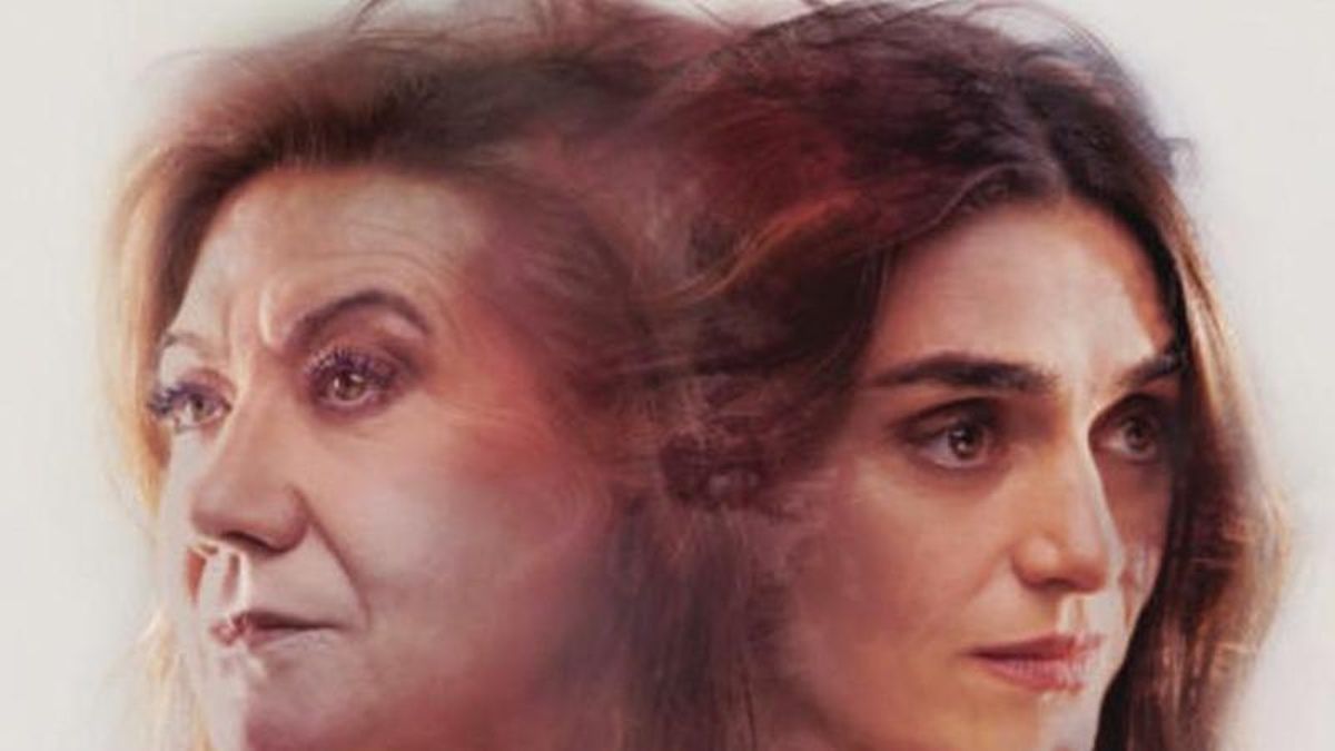 Las actrices Luisa Martín y Olivia Molina en el cartel de la obra 'Malditos tacones'.