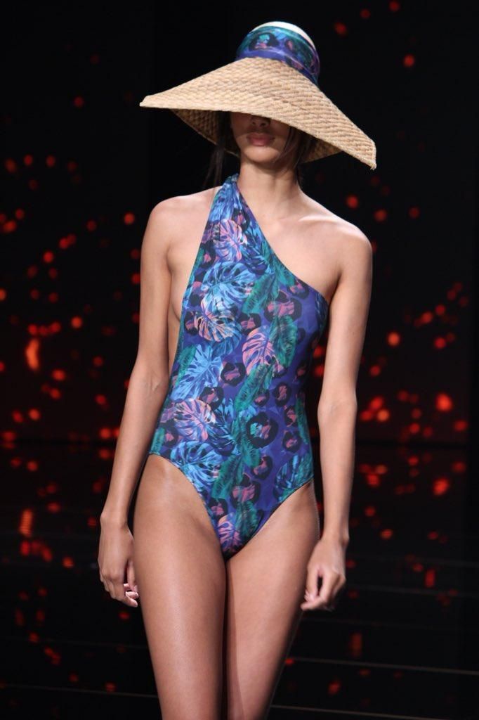 Diseño de Elena Morales.