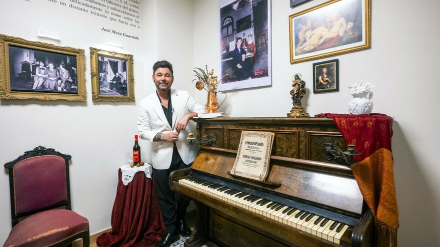 Miguel Poveda recupera una casa de juventud de Lorca para convertirla en "mirilla" cultural