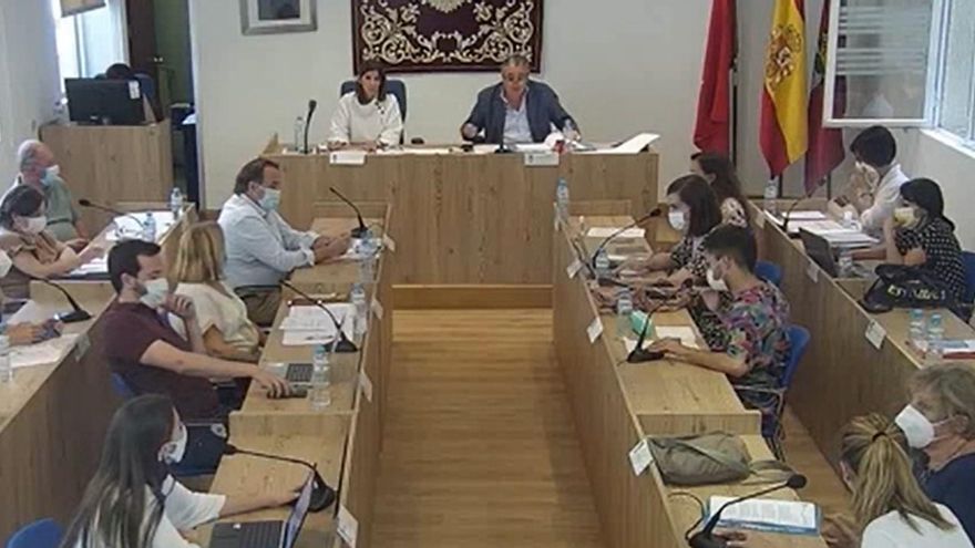 Un concejal del PP en Madrid acusa a Ciudadanos de "buenismo" por apoyar una propuesta LGTB: "Ahora entiendo los votos que están teniendo"
