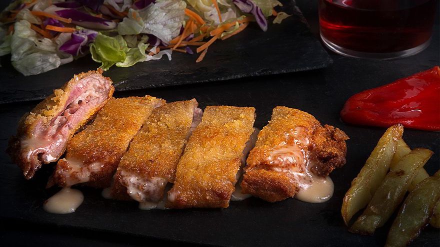 Los templos del cachopo en Asturias: diez buenos restaurantes para disfrutar este bocado tradicional