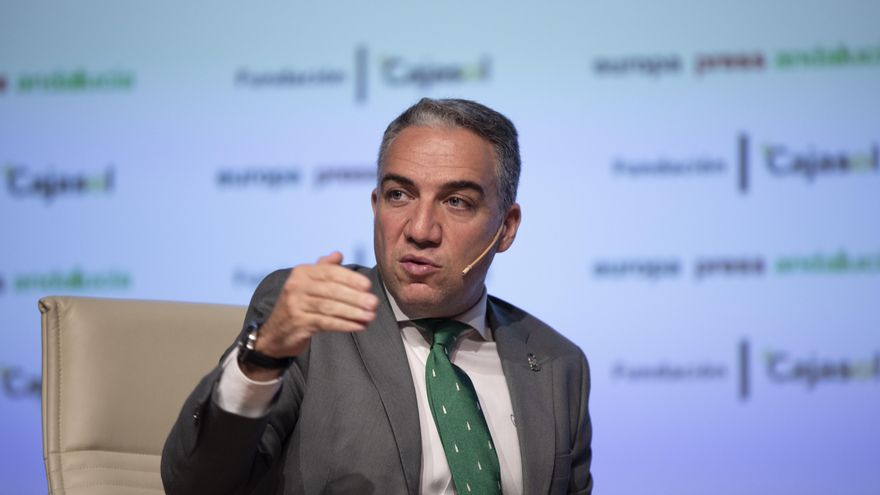 La Junta de Andalucía pagará otros tres millones a una consultora externa para decidir qué hacer con la supuesta "administración paralela"