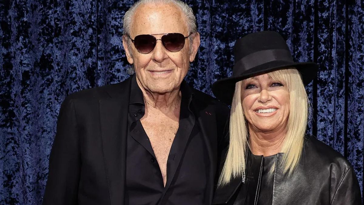 Los hijos y allegados de la actriz aceptaron el experimento como una forma de mantener su presencia