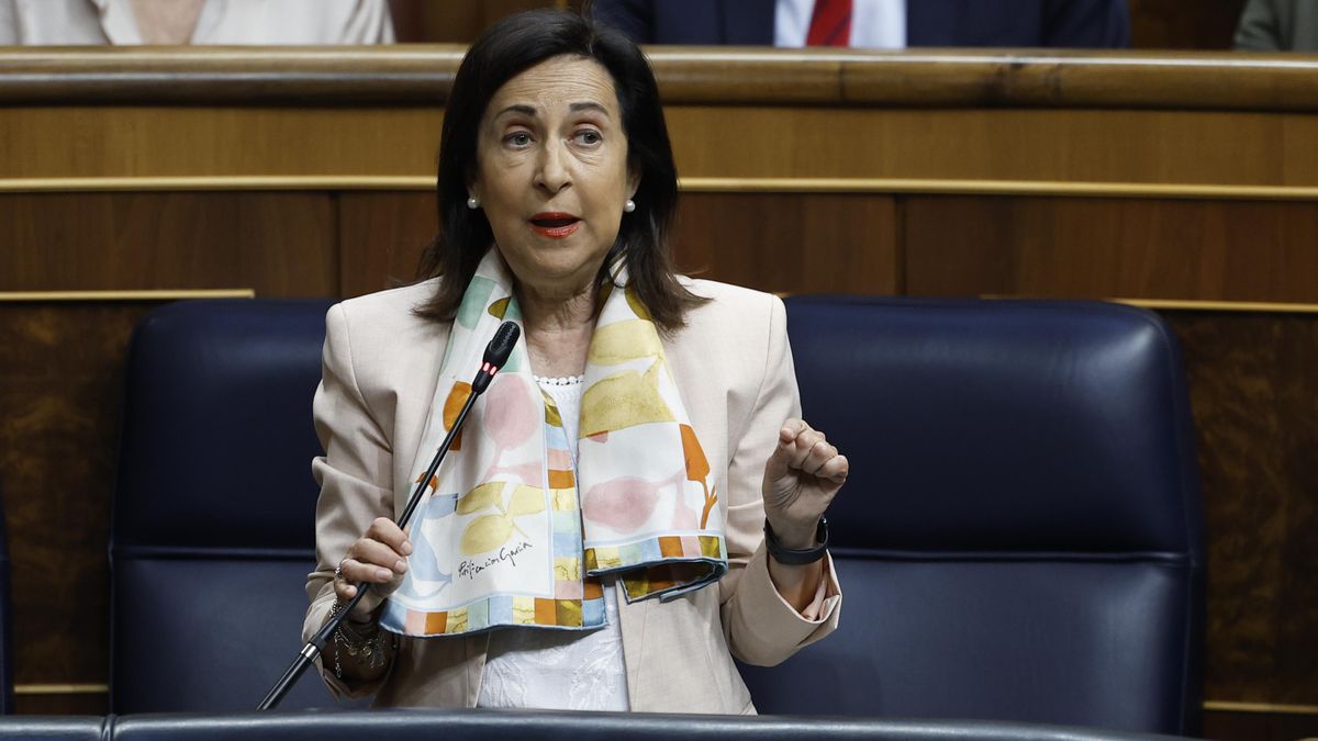 Robles confirma la llegada de bombarderos de EEUU a las bases de Morón y Rota como refuerzo por el conflicto entre Israel e Irán