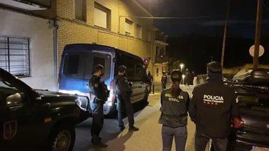 Dos detenciones por el momento en la operación contra el terrorismo yihadista en Extremadura y Cataluña
