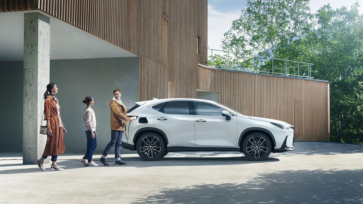 Tecnología que purifica el aire y blinda el coche contra el robo: las claves del nuevo Lexus NX