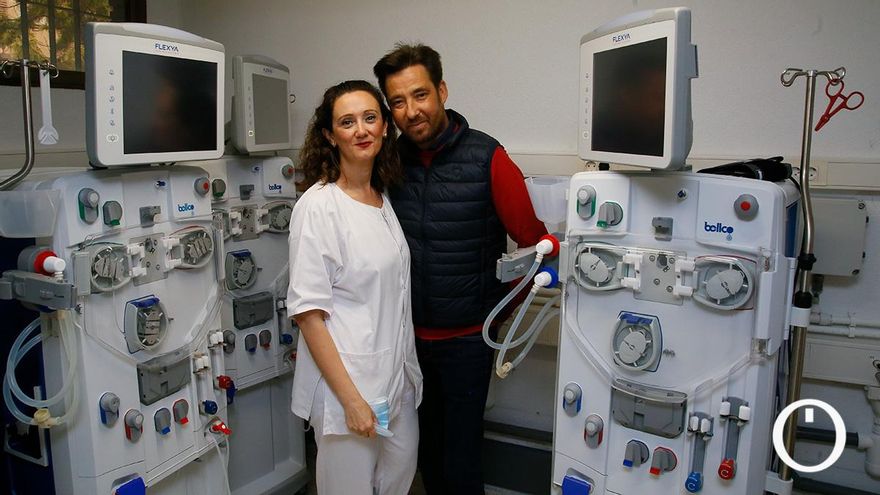 La historia de Sensi y Sergio, la enfermera y el paciente que se enamoraron en diálisis