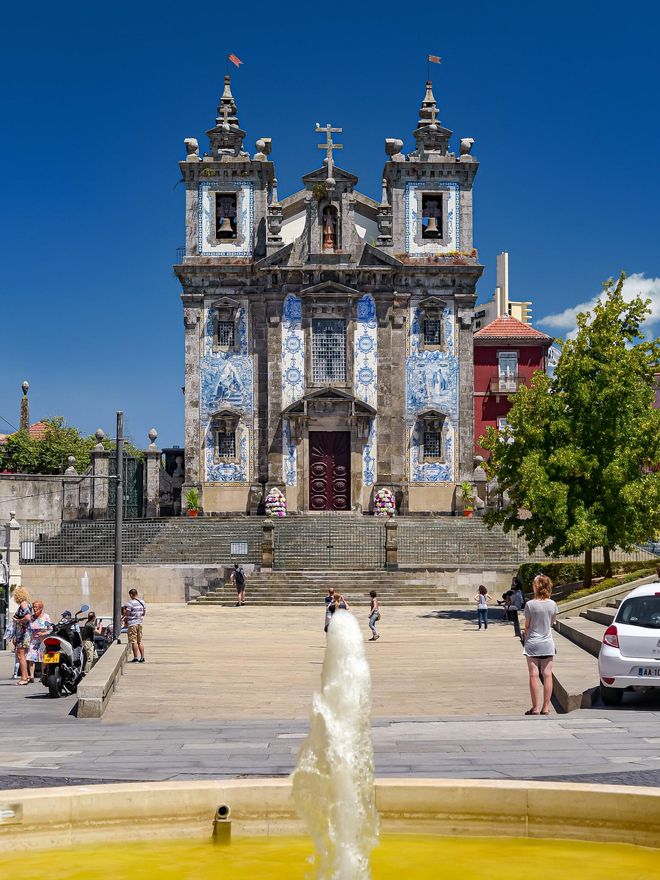 Azulejos de San Ildefonso. Esta es una de las joyas eclesiásticas de Oporto.