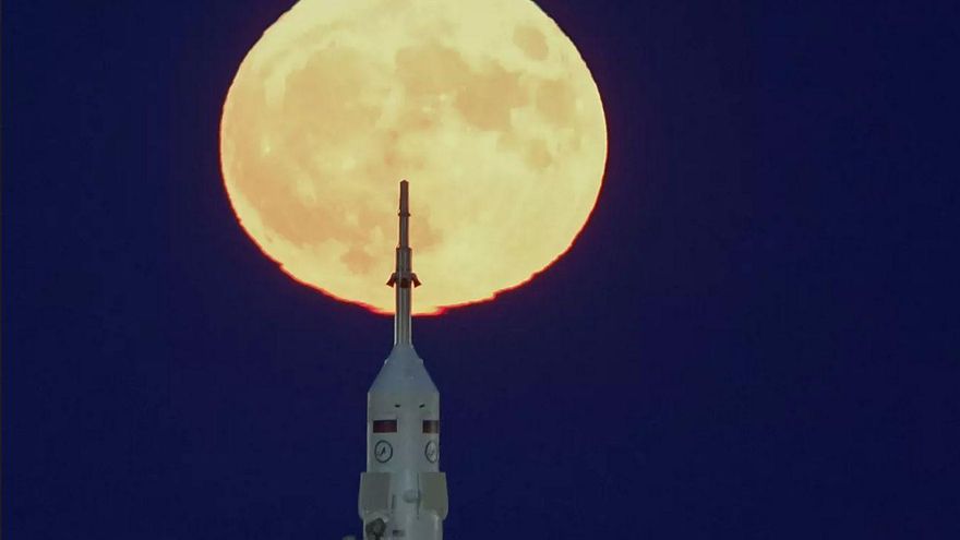 Putin pone a Rusia rumbo a la Luna en una nueva carrera espacial contra Occidente