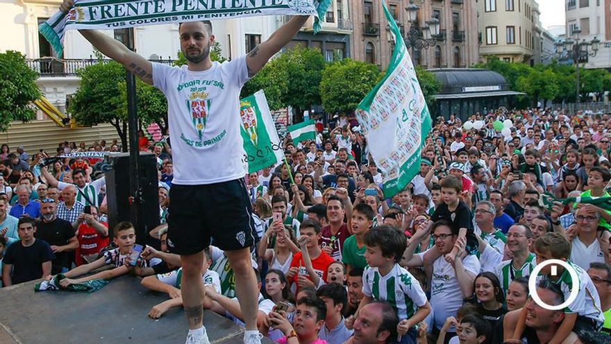 Manu Leal, en la celebración del ascenso a Primera