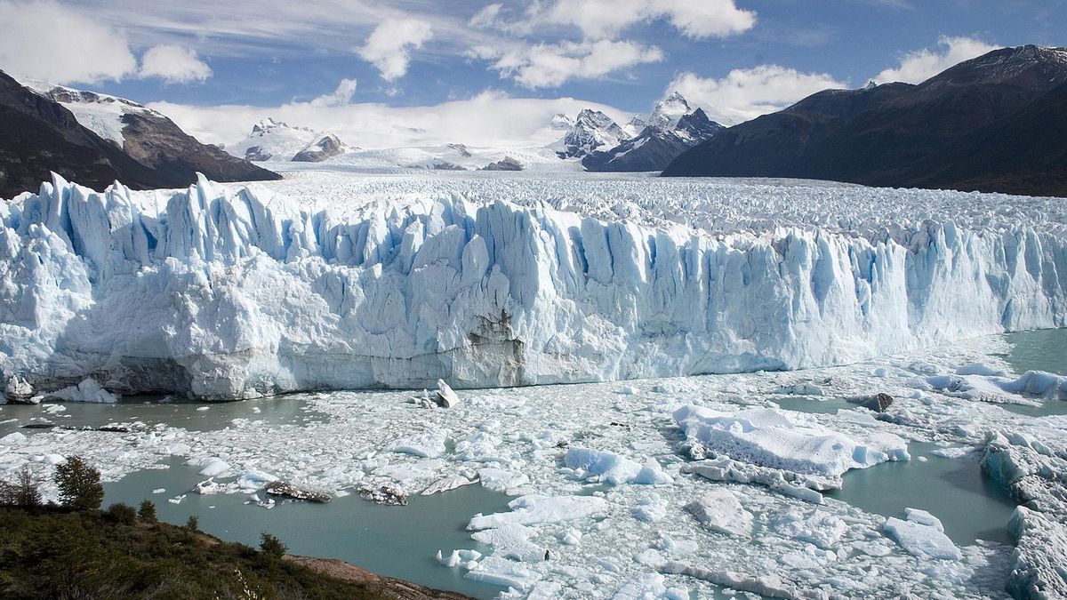 El glaciar Perito Moreno es uno de los mayores atractivos del Parque Nacional Los Glaciares, Argentina. Foto: Luca Galuzzi/Wikimedia Commons