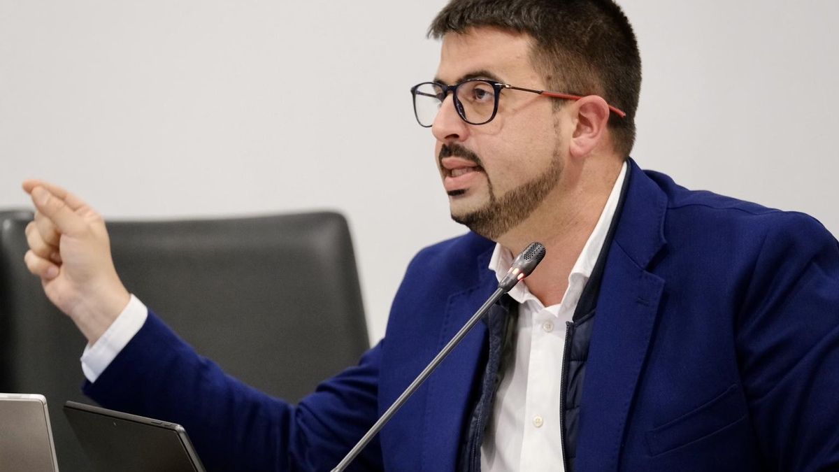 Borja Perdomo: “Lo que parte a La Palma no es la Cumbre sino un Cabildo sin proyecto de isla”