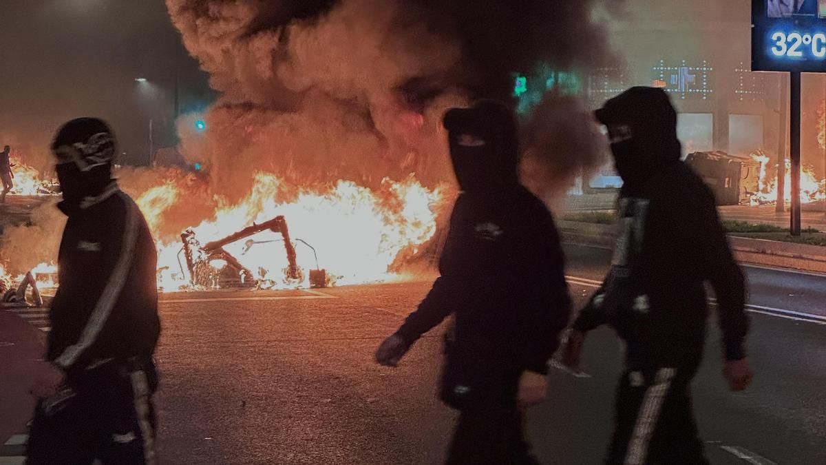 Imagen de los disturbios en Bilbao tras la visita frustrada de Vito Quiles.