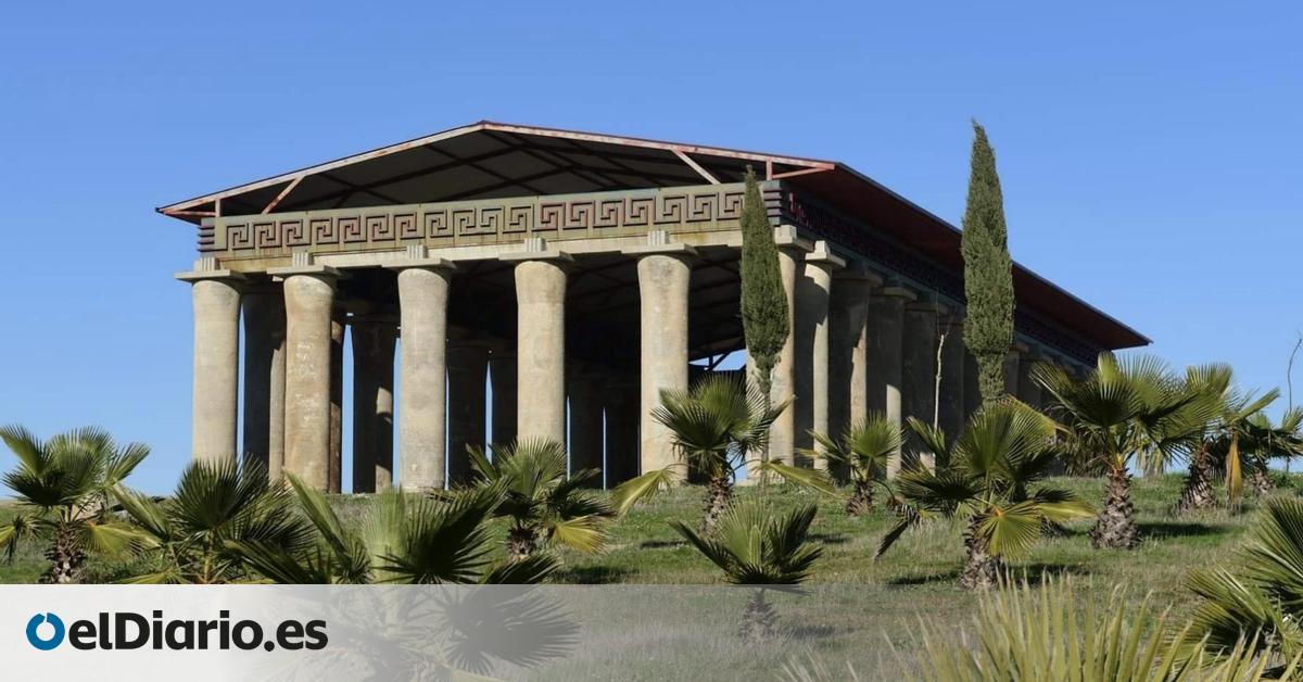 Don Benito sorprende con un templo que parece griego pero está hecho con materiales reutilizados