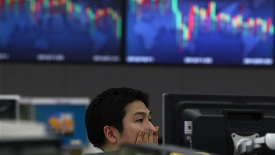 El Kospi cae 8,48 puntos, el 0,43 por ciento, hasta las 1.985,35 unidades
