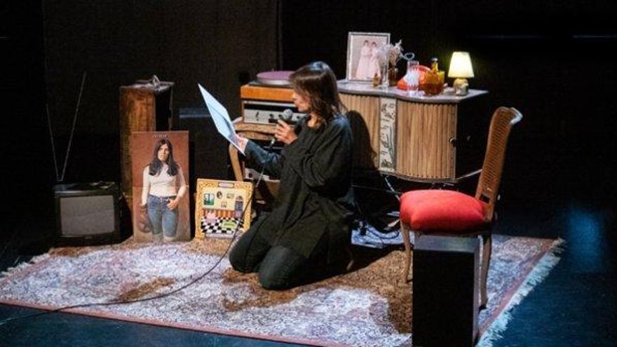 Fragmento del espectáculo Conversando con Cecilia