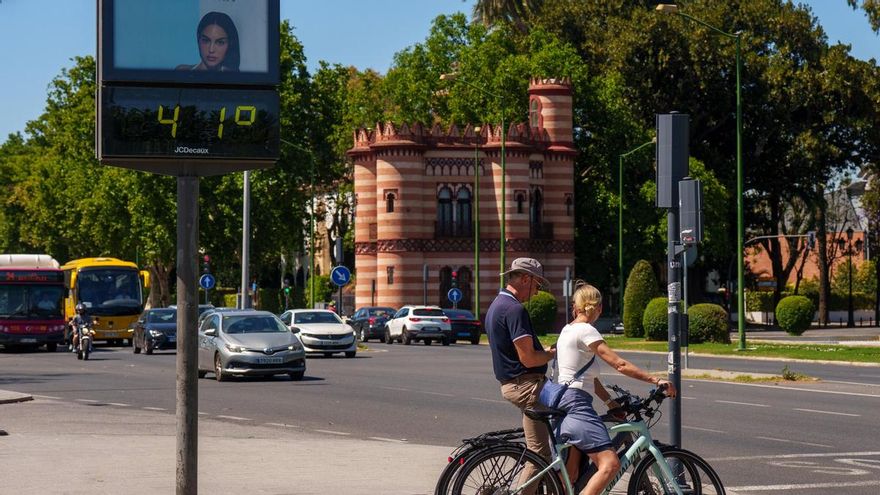 Segunda víctima por golpe de calor en Andalucía: muere una mujer de 71 años en Sanlúcar la Mayor (Sevilla)