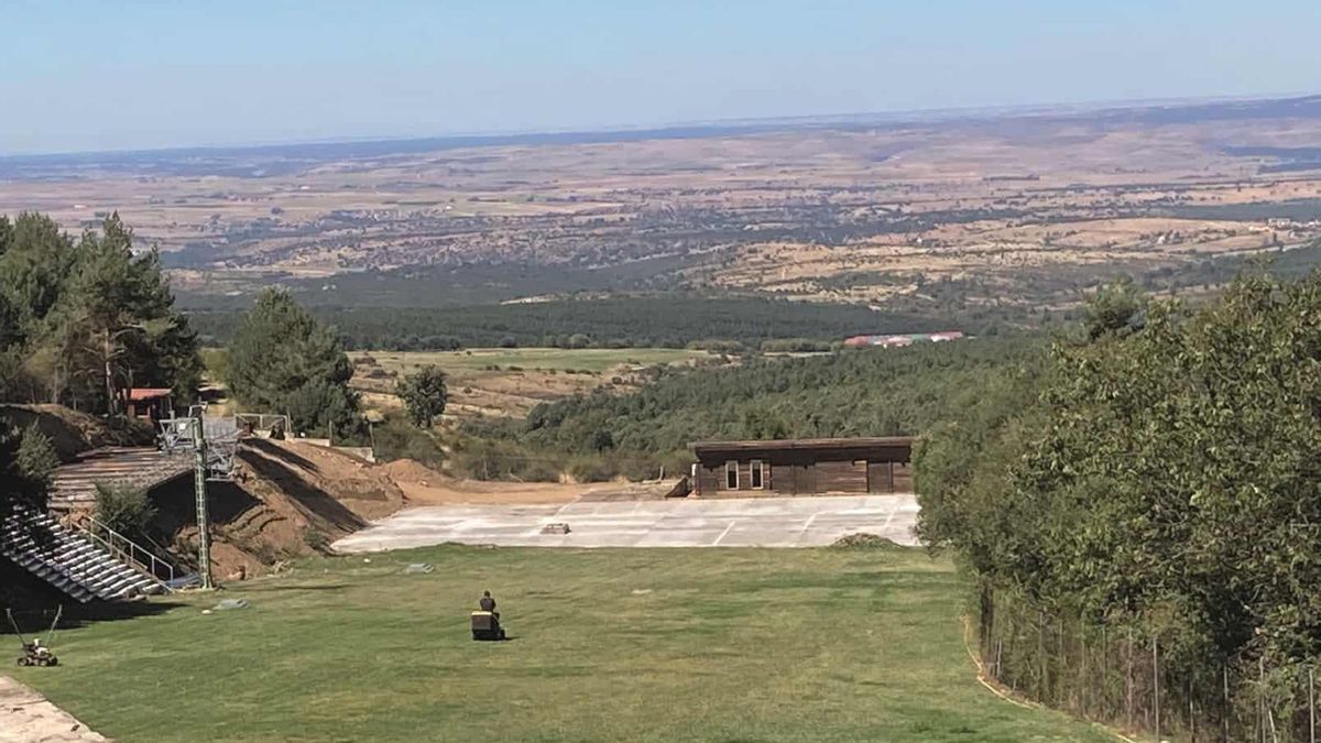 Acondicionamiento de La Pinilla para conciertos.