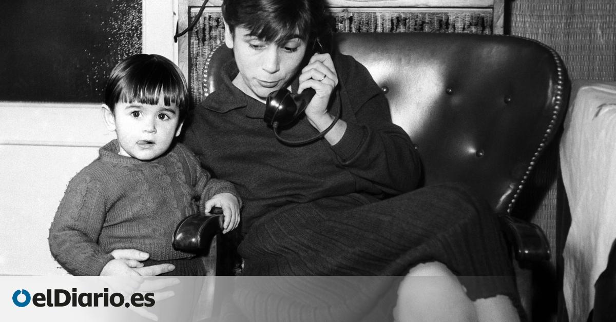 ‘De hija a madre, de madre a hija’: el hilo maternofilial que teje la vida y la obra de Carmen Martín Gaite