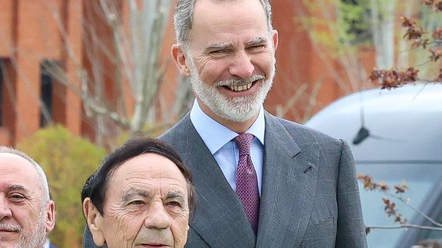 El Rey Felipe VI y el presidente de la Universidad Alfonso X El Sabio, Jesús Núñez, visitan la Universidad Alfonso X el Sabio con motivo de su 30 aniversario