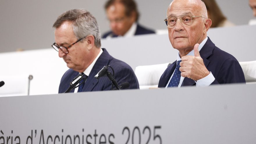 Los accionistas del Sabadell dan luz verde a la venta de TSB al Santander