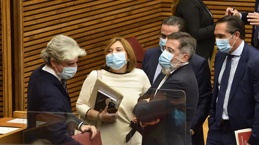Isabel Bonig y su campaña contra los salarios del Gobierno valenciano: la líder del PP cobra más que los altos cargos a los que quiere congelar el sueldo