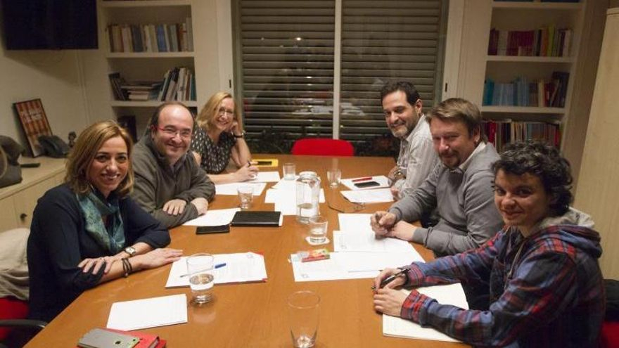Pedro Sánchez confía en que el PSC no ofrezca a Podemos un referéndum para Cataluña
