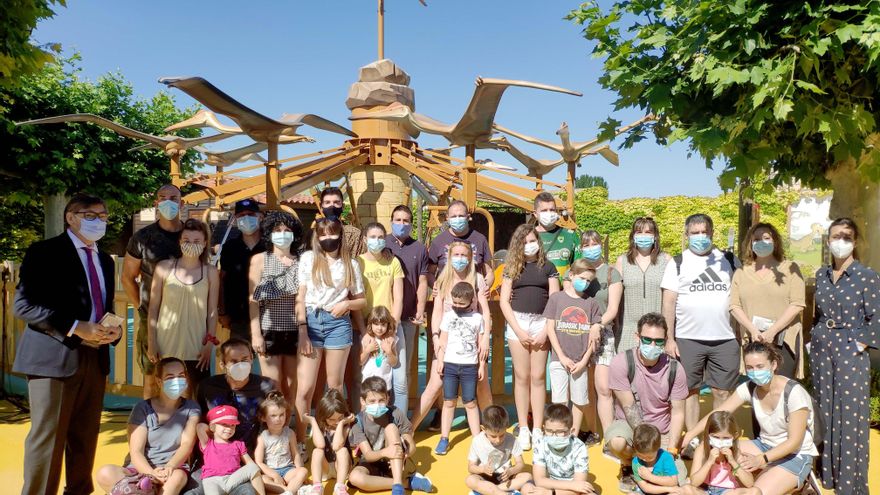 Inauguración de la temporada, el 6 de julio, con los 28 ganadores del sorteo celebrado en sus redes sociales durante el mes de marzo para animar a los más pequeños en el confinamiento estricto