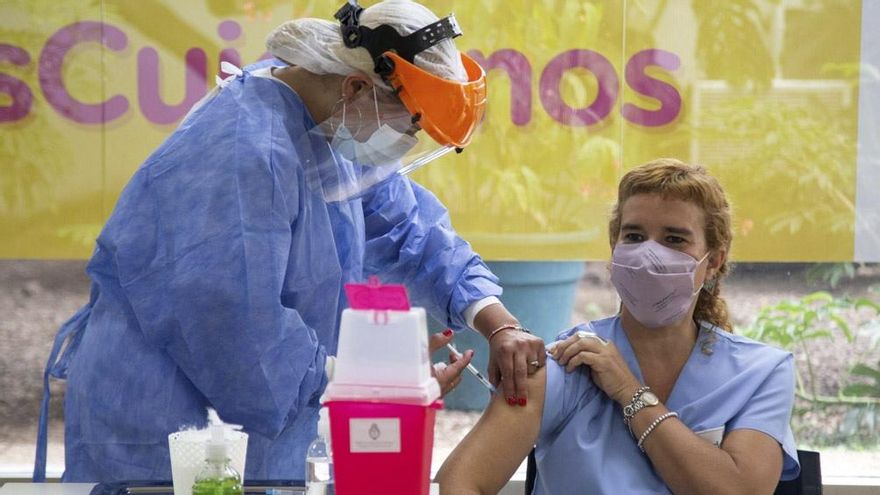 Vacunación en CABA: abren la inscripción para personas de 55 a 59 años sin comorbilidades