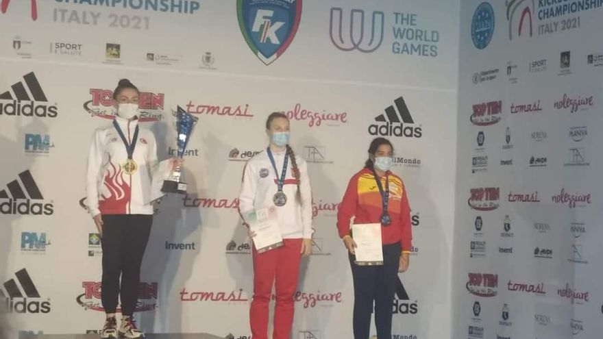 Penélope Expósito, bronce en los Campeonatos del Mundo de Kicklight