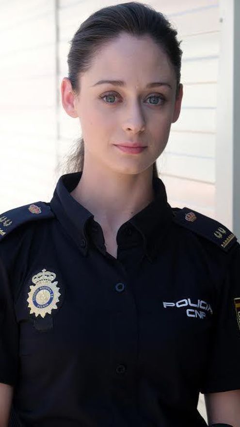 Elena Rivera en Servir y Proteger