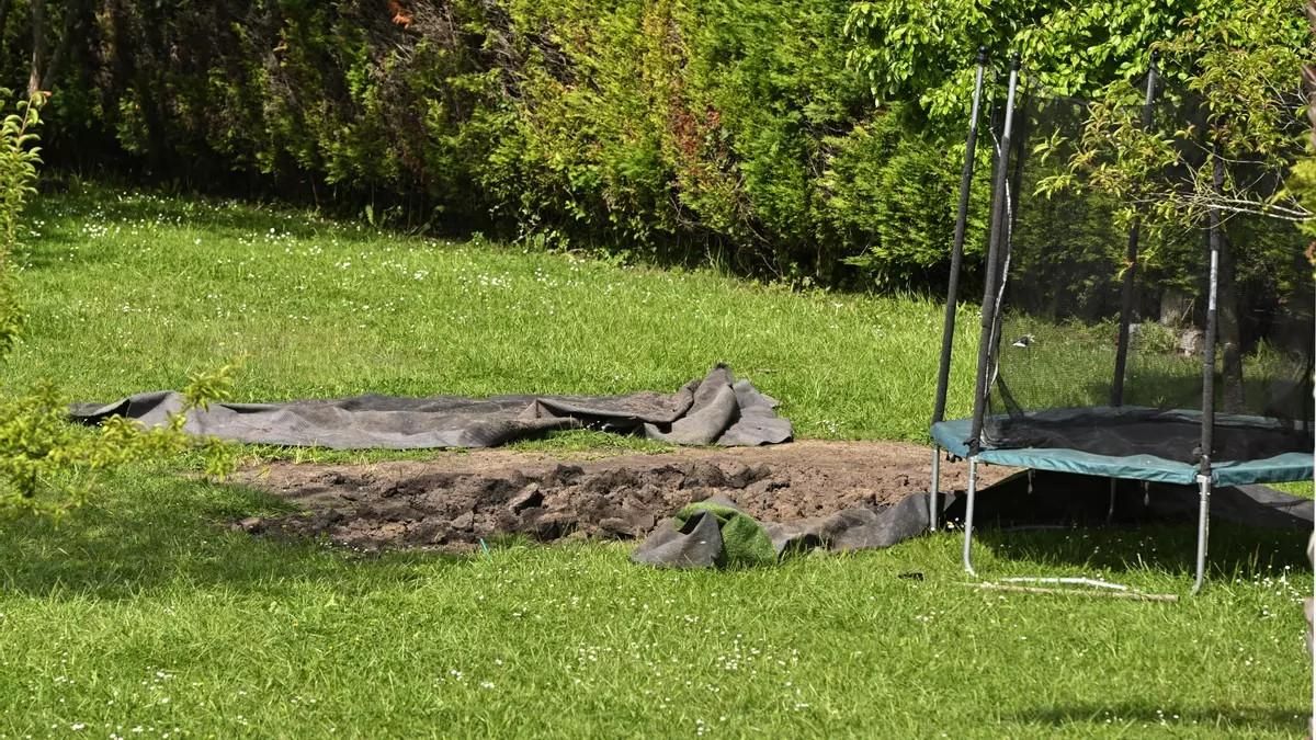 El cadáver estaba enterrado en la finca de la vivienda de uno de los hermanos en Granda (Siero).