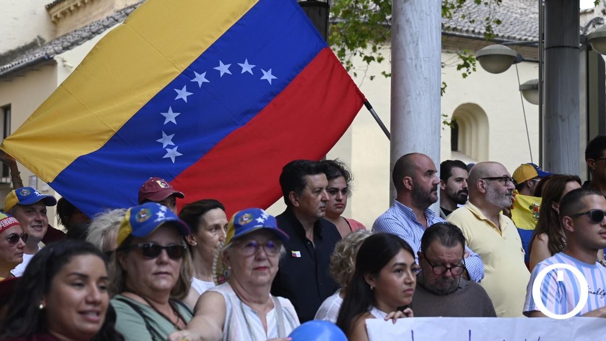 Concentración por Venezuela en una imagen de archivo