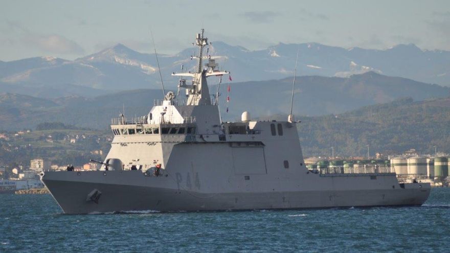 La Armada estudia usar lanchas de desembarco para llevar a agricultores a cultivos aislados por la lava en La Palma