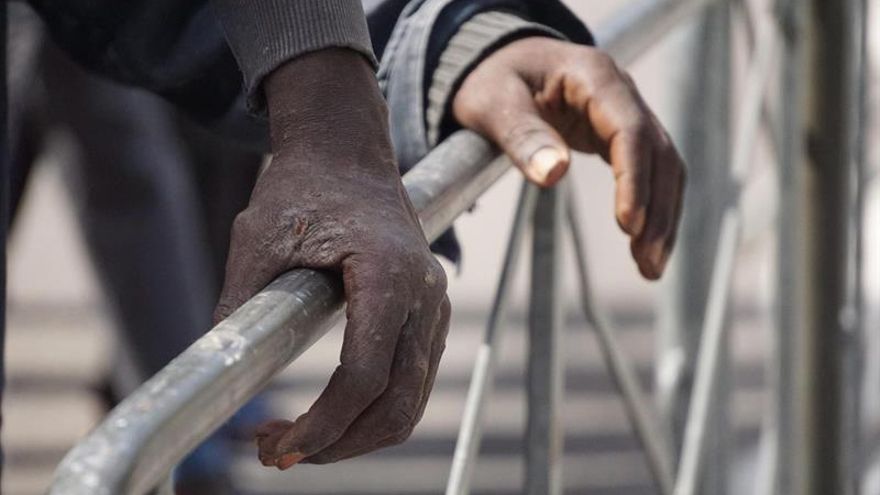 Rescatan a 561 inmigrantes y recuperan un cadáver en el mar Mediterráneo