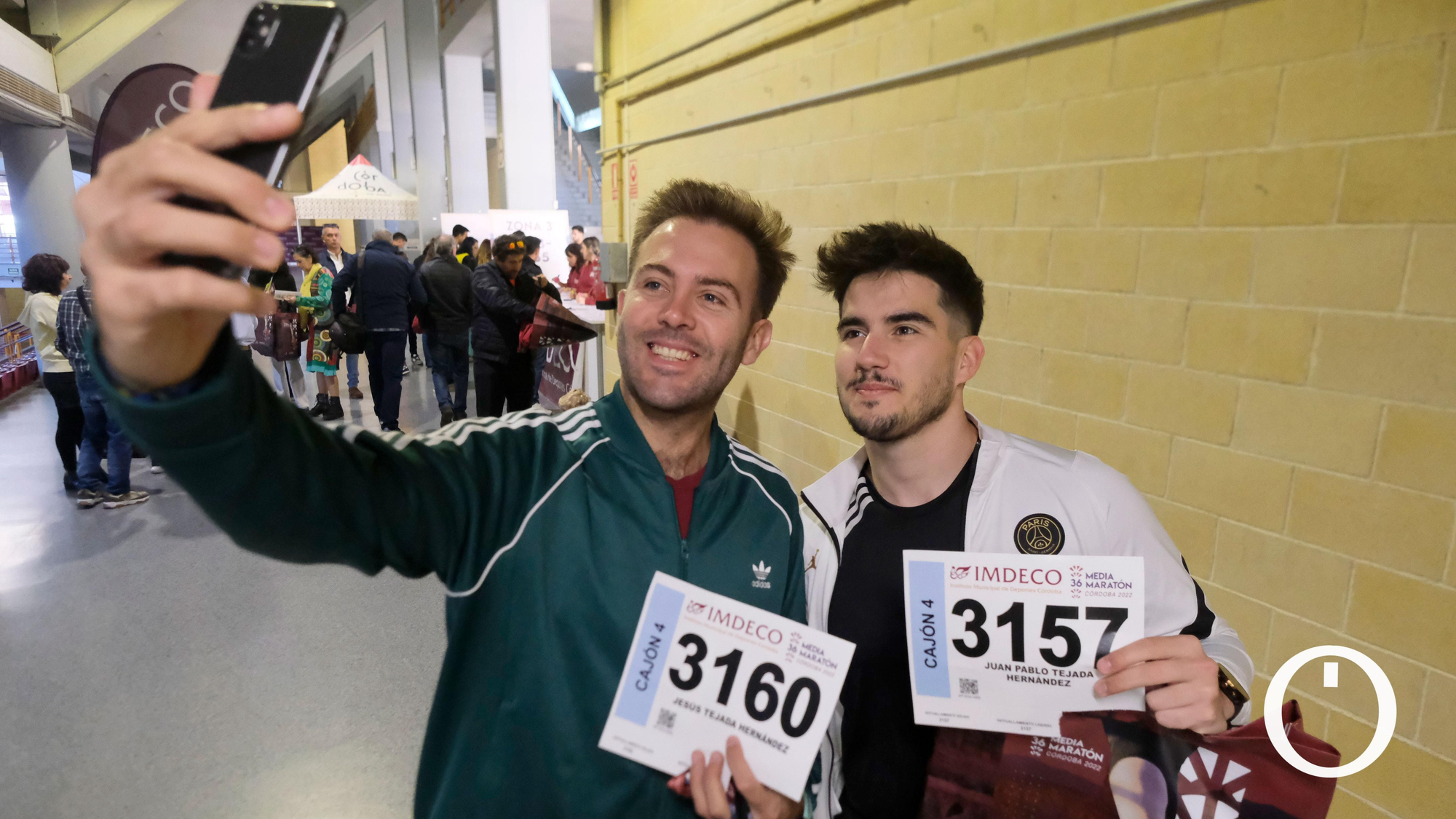 Recogida de dorsales para la Media Maratón de Córdoba