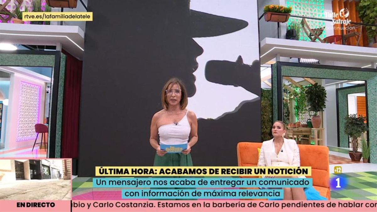 María Patiño lee el comunicado de la rueda de prensa de Melody en 'La familia de la tele'