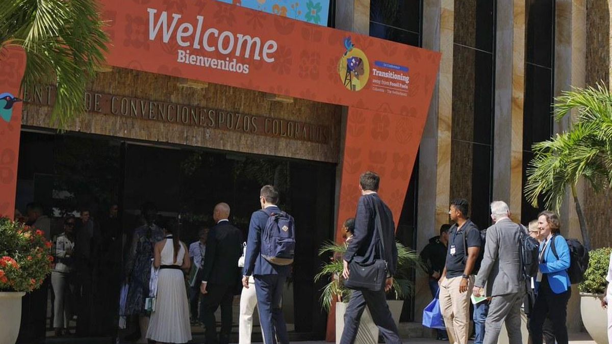 Ingreso a la plenaria, donde se presentaron las conclusiones de todos los grupos de trabajo ante delegados de 60 gobiernos. Foto: Ministerio de Ambiente de Colombia